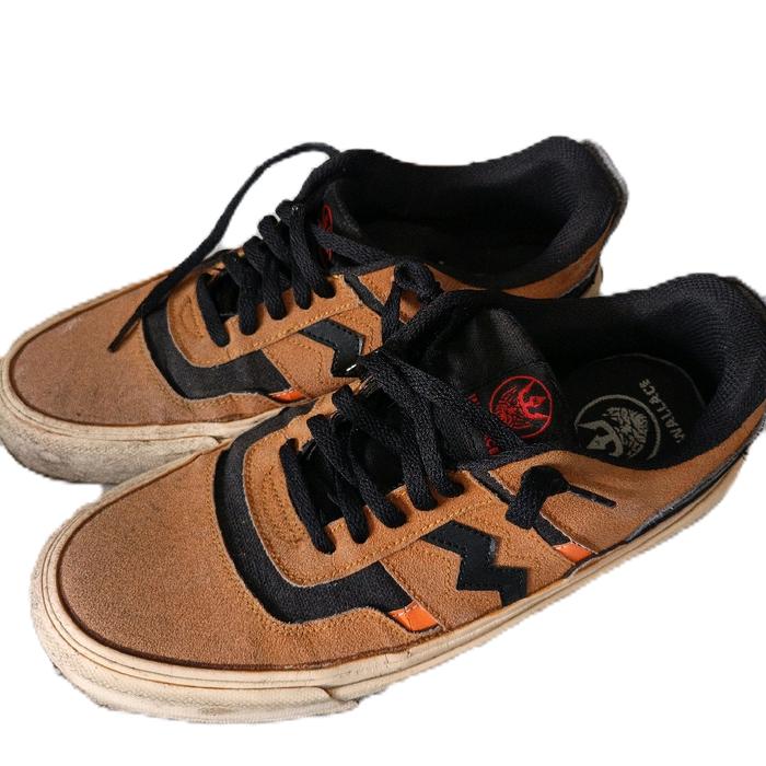 sepatu keren pria wallace Pria