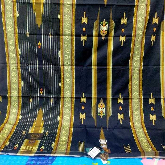 BHS ROYAL STA GOLD ORIGINAL Sarung Lamiri Tipe SGT Bahan Sutra 50 Nyaman Lembut Kulit Harga Grosir L