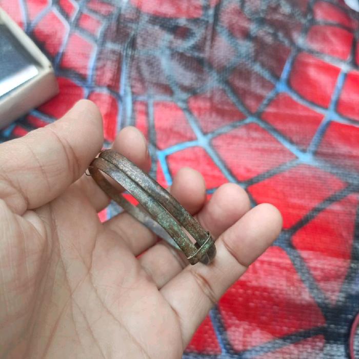gelang kuningan sumatera antik untuk dewasa. gelang sumatera kuningan antik model 1970 antik
