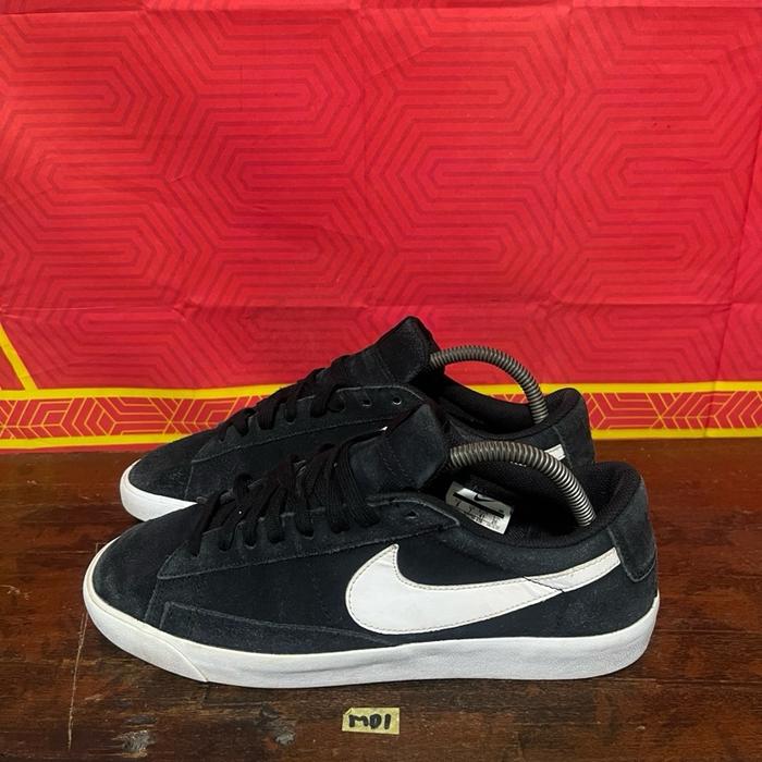Sepatu second ori nike blazer low black size 41