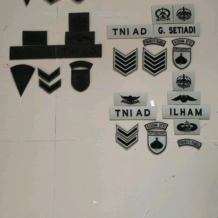 Set Atribut PDL TNI Mika dengan Logo TNI AD untuk keperluan TNI AD