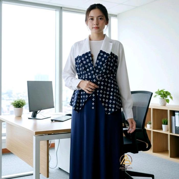 Blazer Batik Nayara Arunika – Office Series by Alika Batik