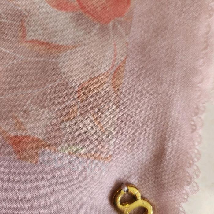 Buttonscarves disney collaboration preloved Pink