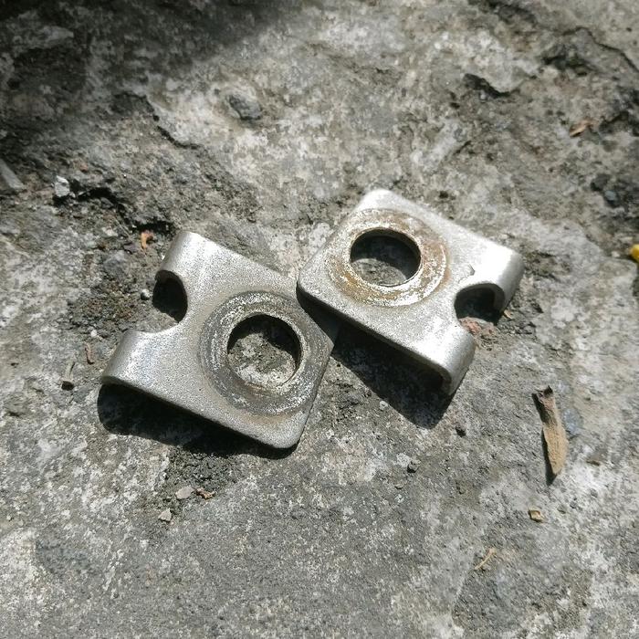 anting pengunci setelan rantai arm tiger