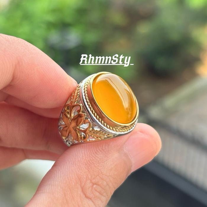 Cincin Batu Anggur Kuning Keren dengan Desain Elegan dan Tampilan Mewah untuk Pria dan Wanita