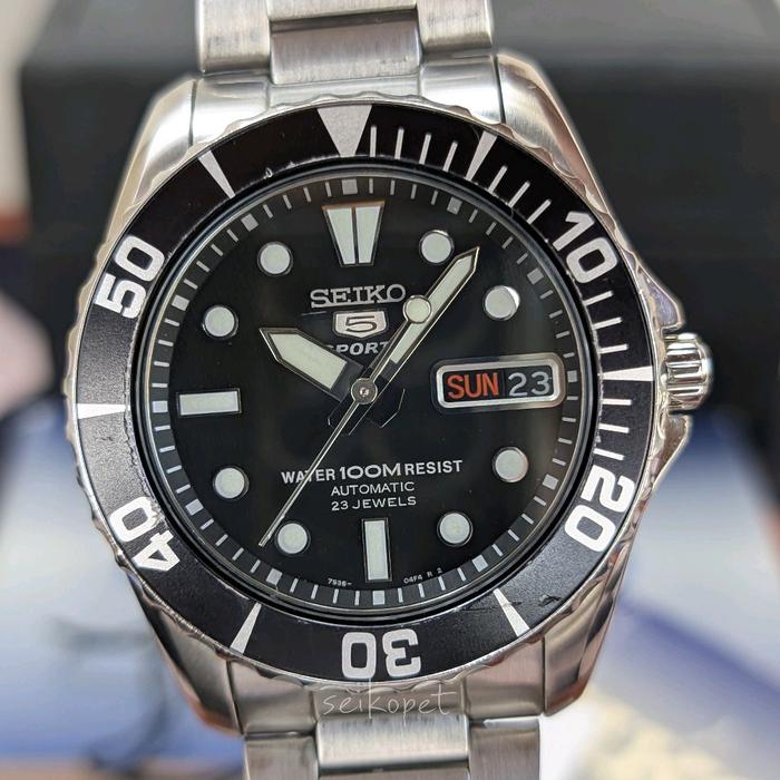 Seiko 5 Sports Mid Size Baby Sea Urchin SNZF29 SNZF29K1 Automatic