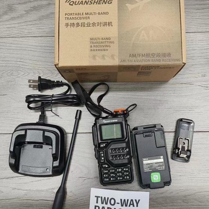 HT WALKIE TALKIE RADIO MULTI BAND TRANSCEIVER HIGH FREQUENCY HANDY TALKIE DENGAN DAYA BATTERY BESAR