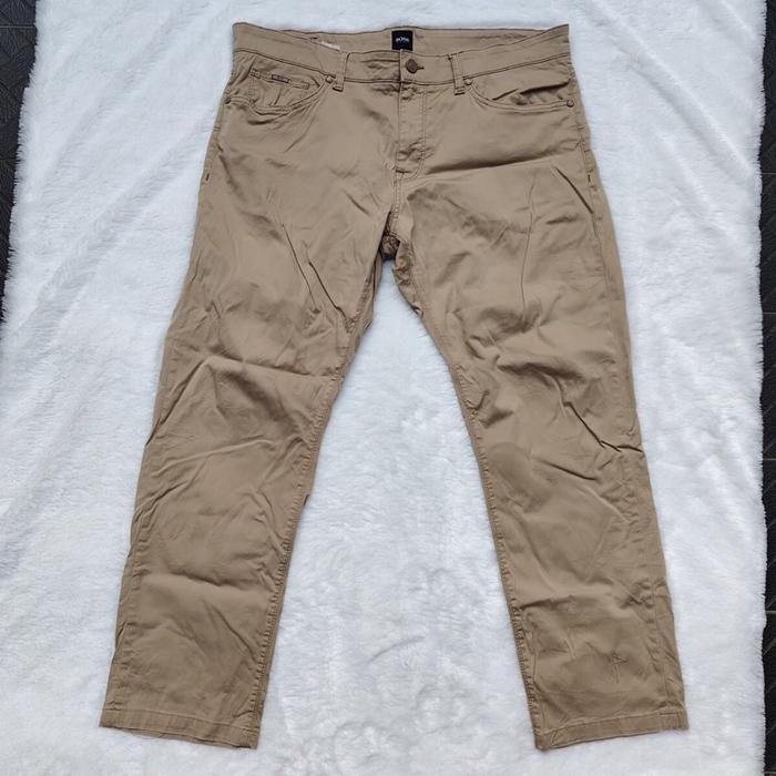 Celana panjang Hugo Boss Men's Rice Slim Fit Stretch Cotton Med Beige Chino Pants