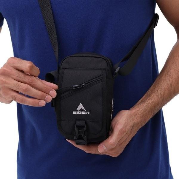 Eiger Tas Selempang Sentinel Pouch 1L 910006806 Warna Hitam dengan Kompartemen Utama Saku Depan dan 