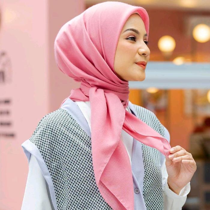 Nibras Hijab Nandini Klim Pink Rose Cerah Pastel Polos Basic Standard Plain Jilbab Kerudung Segi Emp