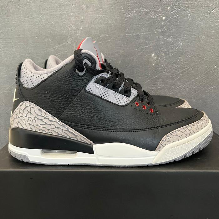 Sepatu Sneaker J3 Bl4ck C3m3nt