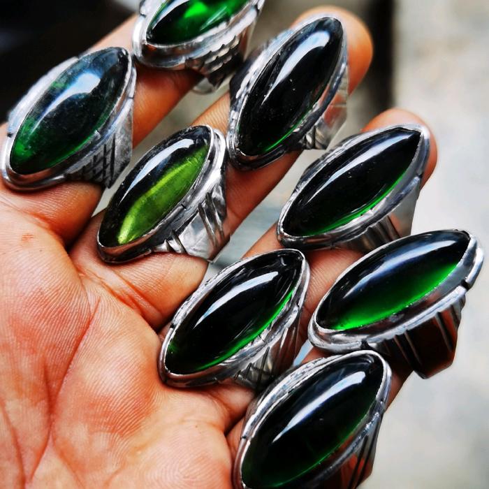 ori permata jari manis aesthetic di cowok Cincin Batu Akik Green Wulung Crystal - Model Terbaru cinc