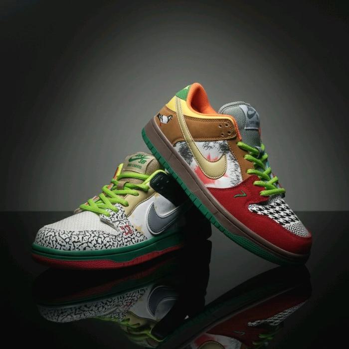 Sepatu Sneakers Nik* SB Dunk Low What The Dunk
