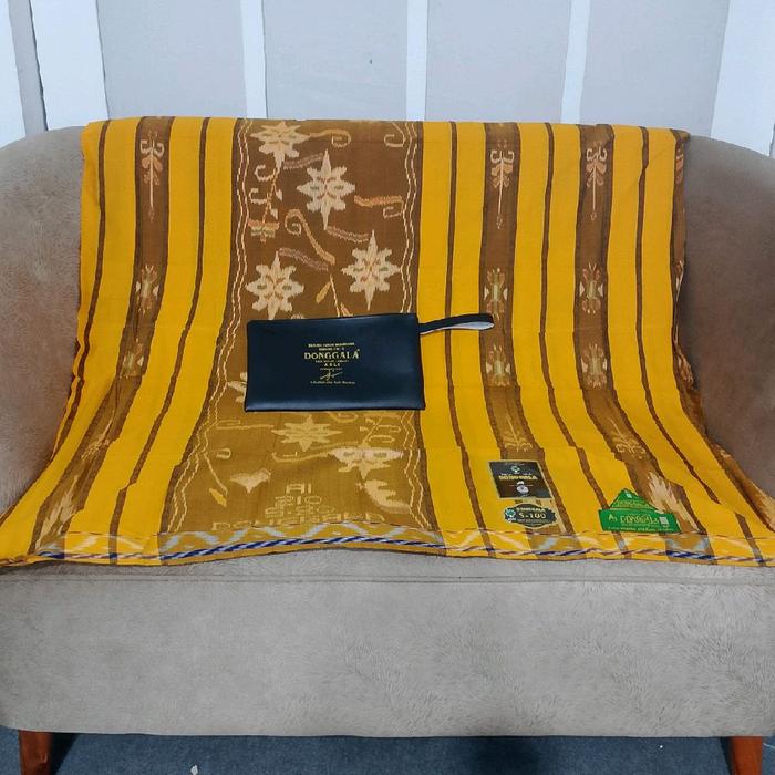 Donggala A1 S100 Sarung Batik Motif Etnik dengan Tas Hitam Premium Quality