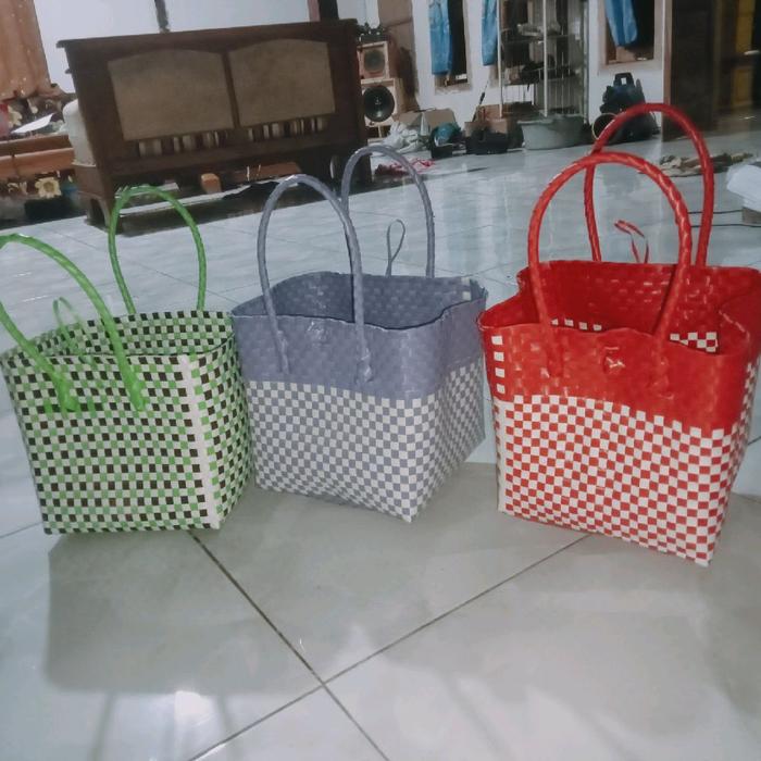 Tas Anyaman Bahan Jali Warna Hijau Abu-abu Merah Cocok Untuk Belanja Dan Sehari-hari