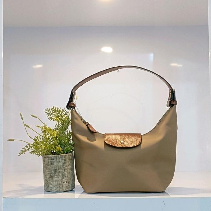 TAS ADRIANA MEGAN SHOULDER BAG SELEMPANG
