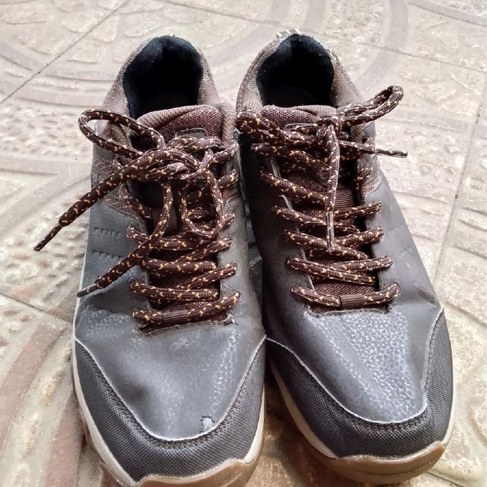 SEPATU OUTDOOR PROSPECS PERNAH DIPAKAI PRELOVE