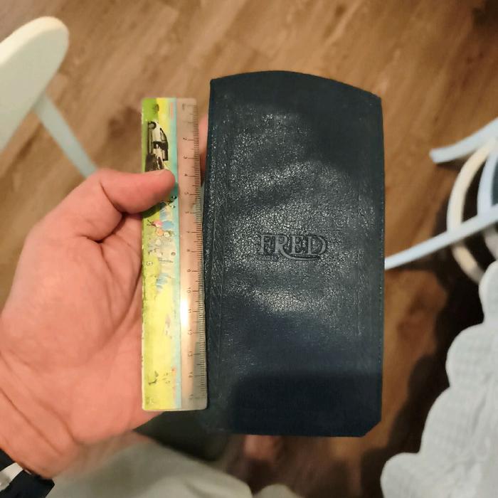 Case Kacamata Fre Paris sofcase sesuai foto