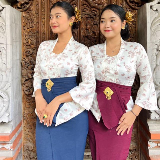 Kebaya Jadi Bali Kutubaru Sutra Print Lukis Exclusive