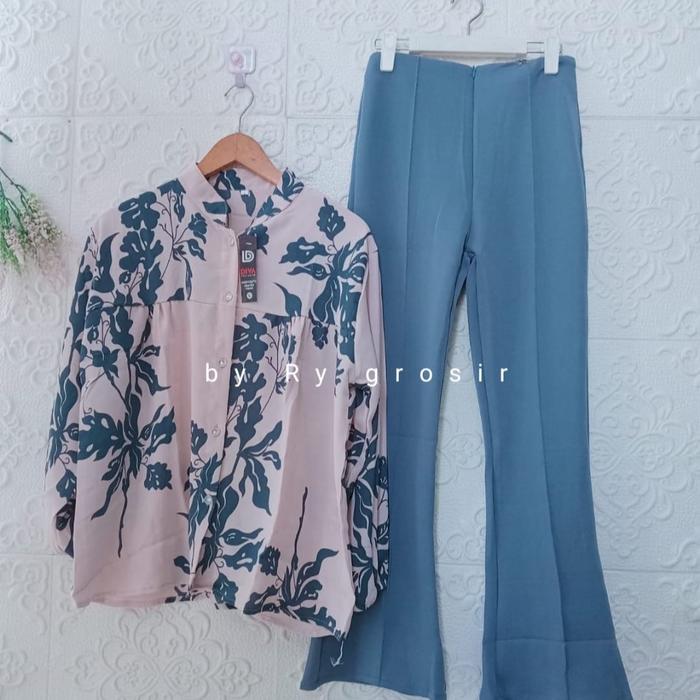 Setelan Wanita Blus Crincle Motif Bunga Celana Scuba Panjang