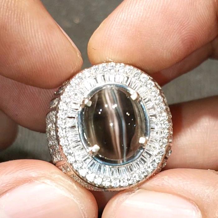 Cincin  pria batu permata