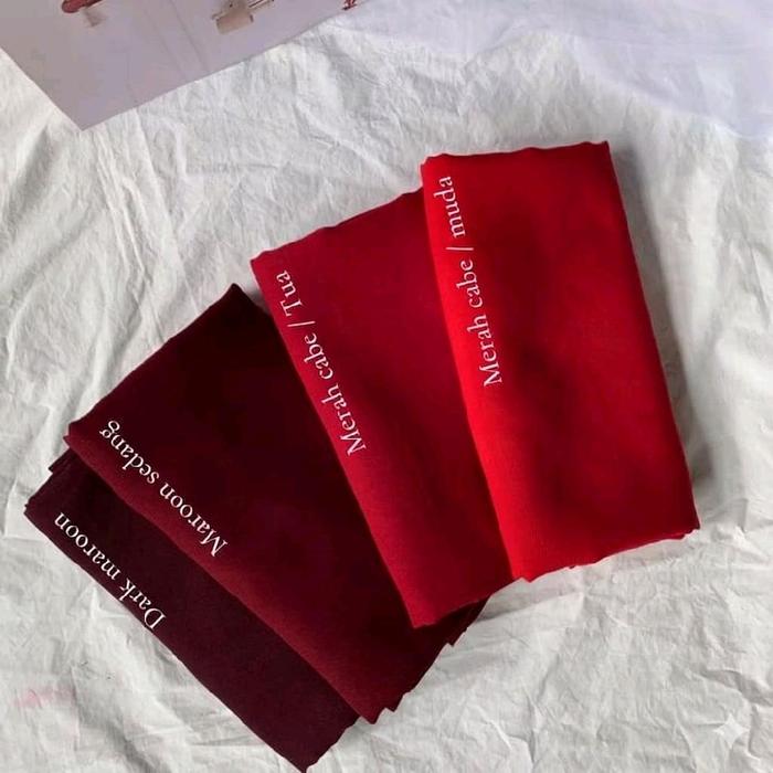 Hijab Pollycotton Premium Bella Square Premium Size 115x115 Warna Merah Cabe Muda Maroon Sedang Dan 