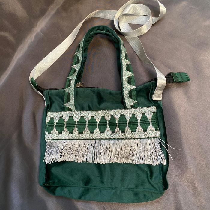 Tas Slempang Wanita Kekinian dengan Tapis Khas Lampung - Selempang