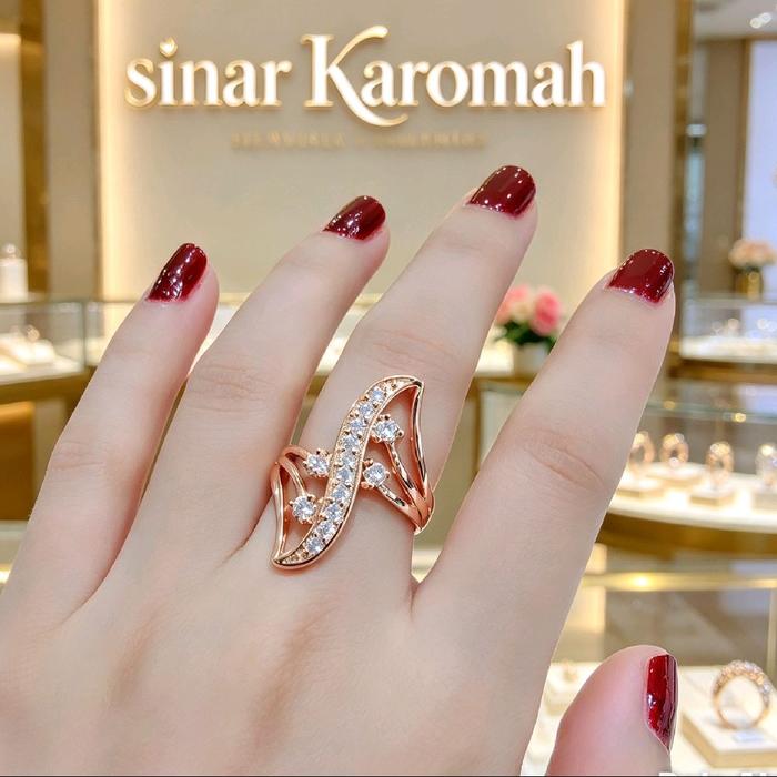 Sinar Karomah Cincin Titanium Warna Gold Anti Luntur Perhiasan Wanita Dewasa Terbaru Elegan dengan D