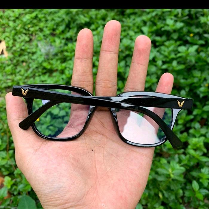 kacamata Vincent logo v gm putih