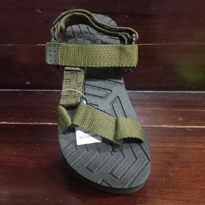 Sendal Gunung Kasogi Pria Nyaman dengan Desain Tali Kekuatan Tinggi dan Sole Anti Slip