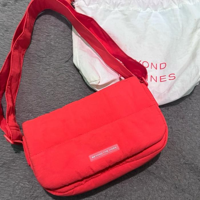 PRELOVED! BTV Poofy Bag - RED