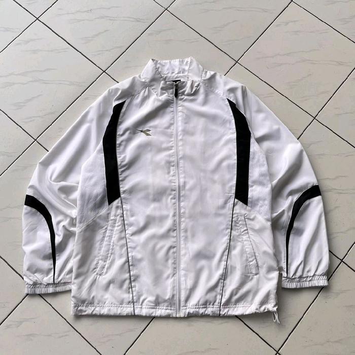 jaket thrift second branded Pria Parasut