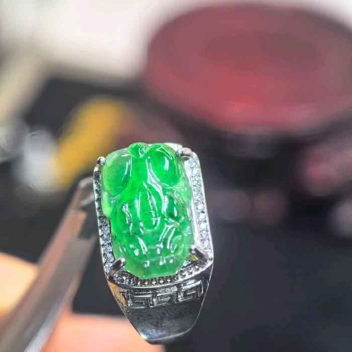 Giok jadeite feicui tipeA cincin cowok perak s925 ukiran pixiu