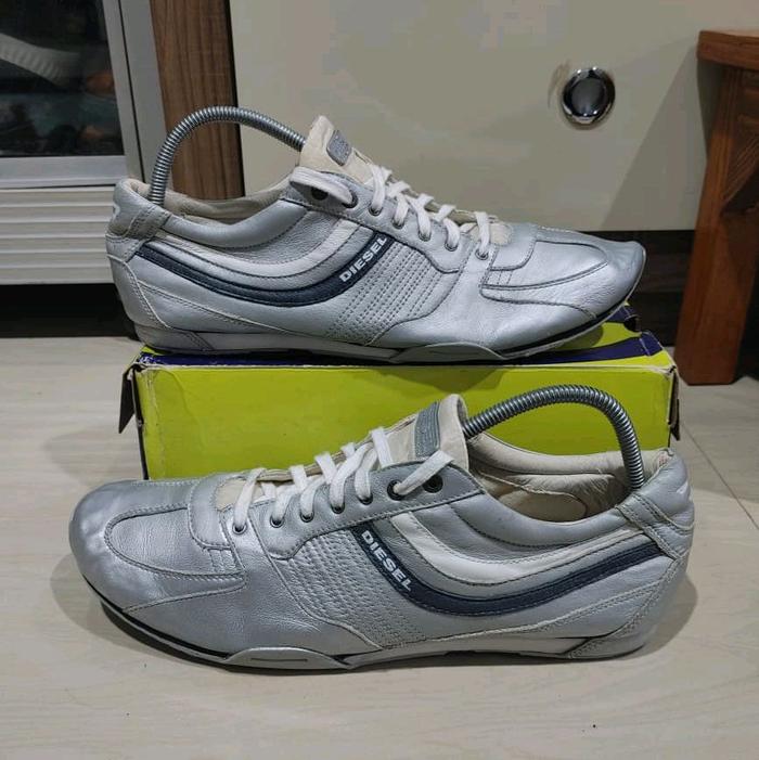 sepatu diesel preloved size 47