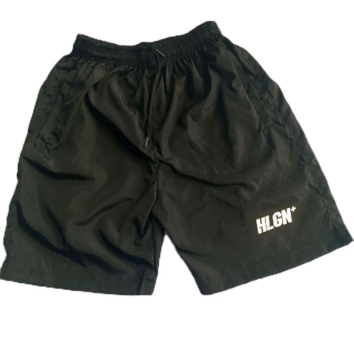 celana pendek bahan parasut  beressaku sleting kanan kiri  milqi dengan desain elegan bisa request L