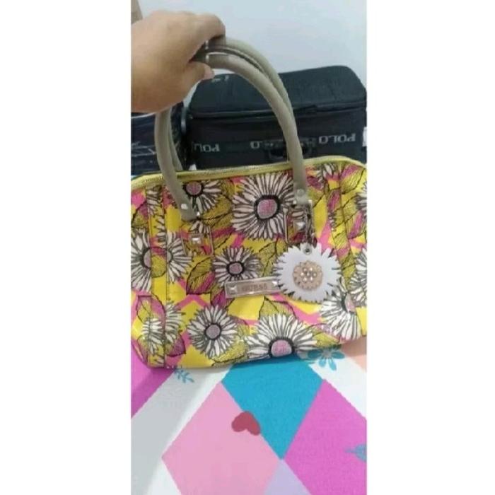 tas guess hand bags Wanita
