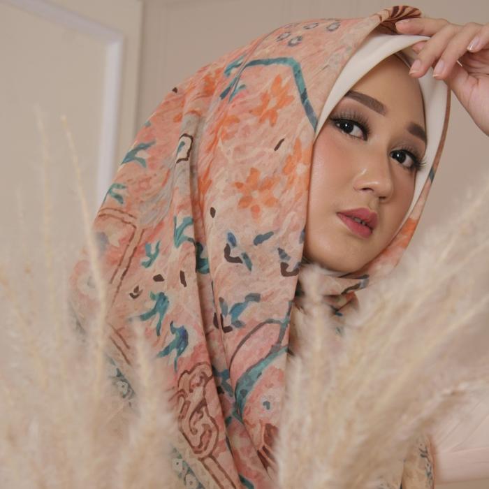 Pelangi Asmara Guzel square scarf - Anatolia Series