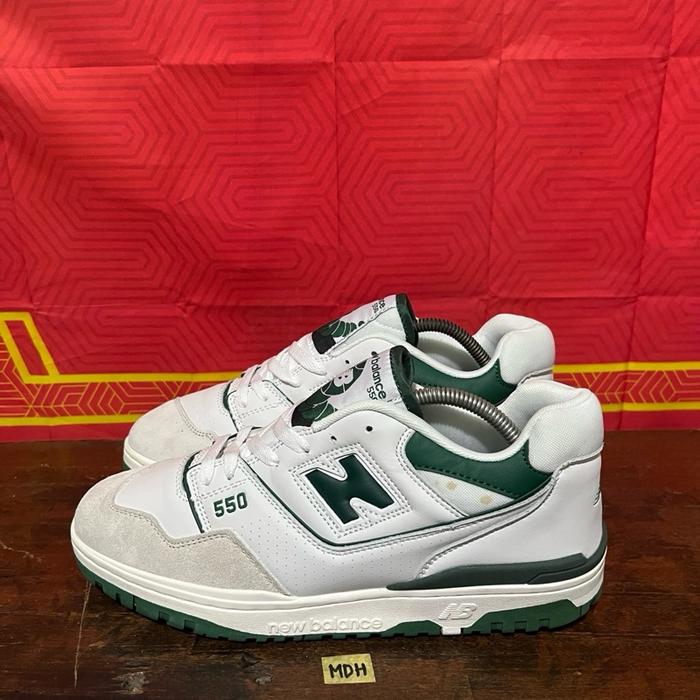 Sepatu second branded new balance 550 white green size 43