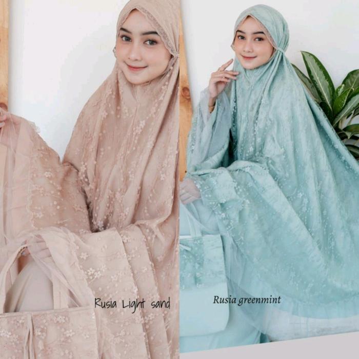 *Ready Stok Mukena Rusia by Dalanova*   *Harga & Stok* •Light Sand 1 •Green Mint 1   Rp. 330.000