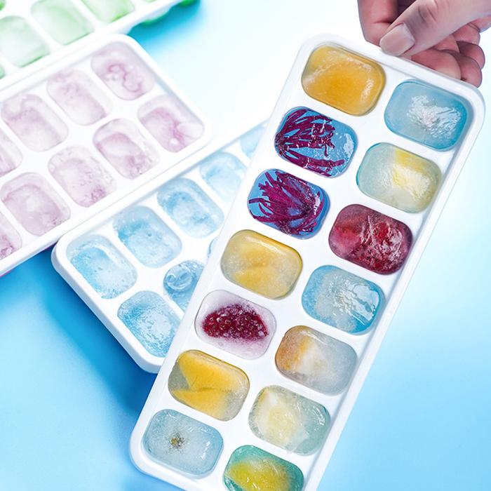 Ready Stock Cetakan Es Batu Fruit Jelly Ball Kotak Cube Plastik dan Silikon Elastis Coklat Puding Je
