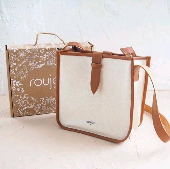 HYON SLINGBAG BY ROUJEE BEKASI