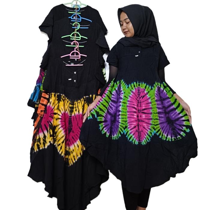 Daster jumputan dengan dasar hitam bahan rayon