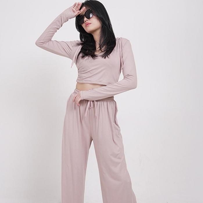 Ready.. 99kOUTLET One Set V Neck Long Sleeve Crop Top + High Waisted Soft Wide Leg Pants 1750 (S/M/L