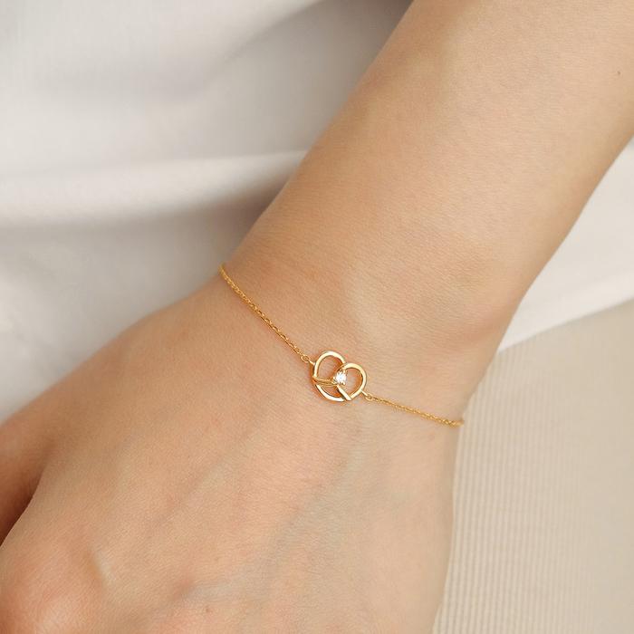 Velour Jewels • Pretzel Heart Zirconia 16K Gold Plated Bracelet — Kalung Crystal Titanium Lapis Emas