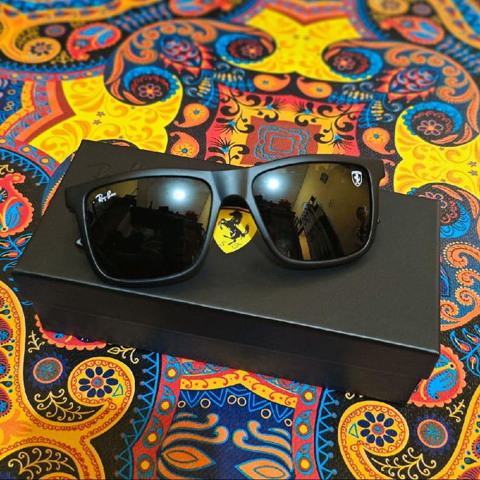 Kacamata rayban ferrari original