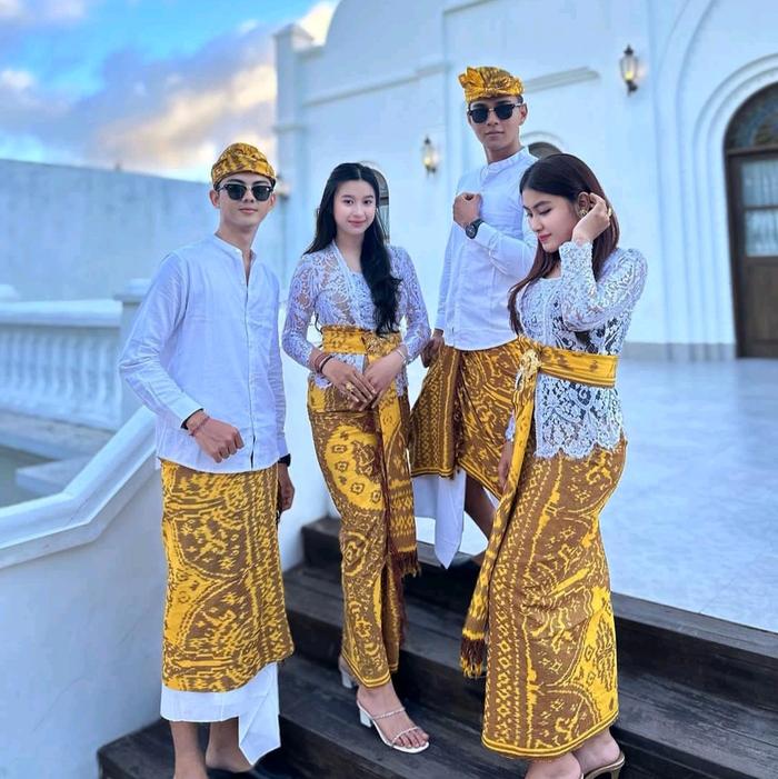 Kamben Premiun Couple Blanket - saput Blanket / Busana Adat Bali Motif Pasangan Pasangan Tenun Kelua