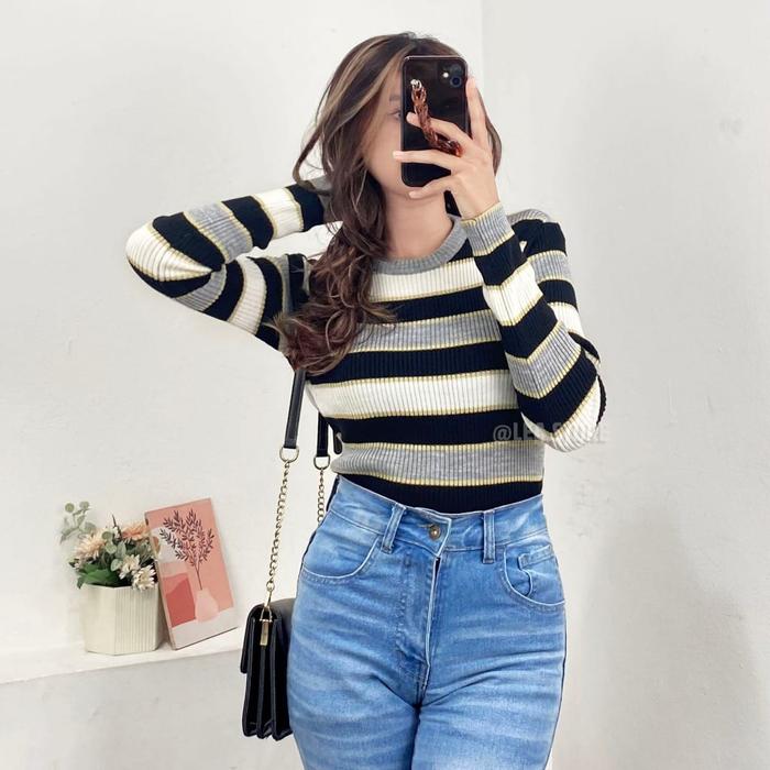 SWEATER INNER BICA KNITE STYLE KOREAN IMPORT/ATASAN RAJUT WANITA BICA KNITE Knitwear