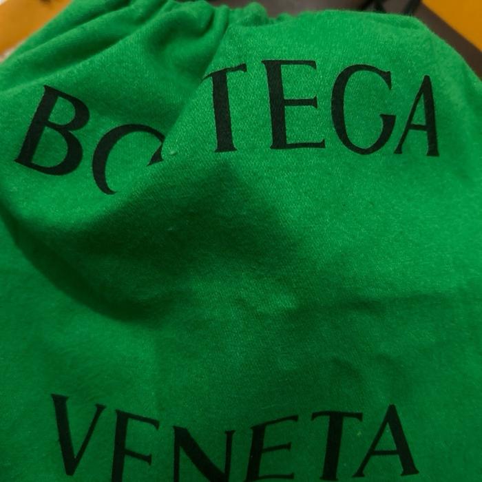 Tas  Bottega preloved sling dan cloucht