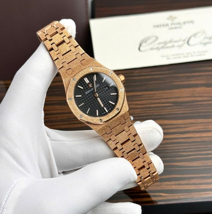 Jam tangan WanitaAudemarsPiguetReplica Watches Royal Oak 67653OR Women Quartz Movement 34mm