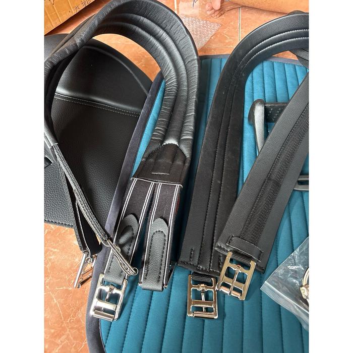 Pelana kuda import TAD170